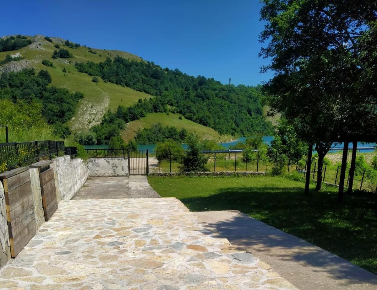 Willa Vikendica Na Jezeru Gacko Zewnętrze zdjęcie